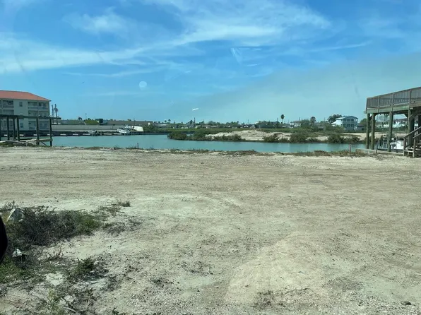 62 N Harbor Dr, Pt Isabel, TX 78578