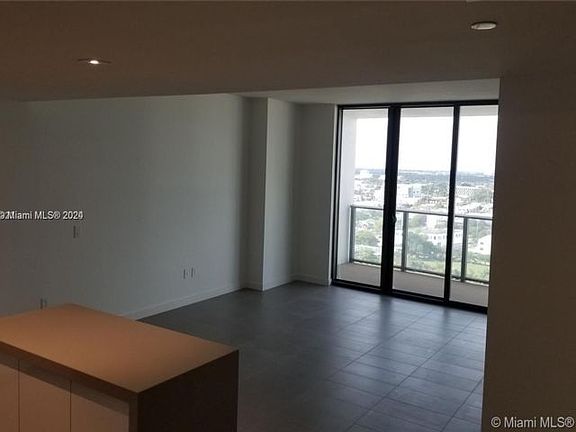3rd image of 1600 NE 1st Ave APT 1817