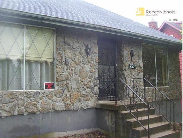 View from front sidewalk