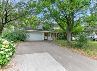 7386 Memory Ln NE, Fridley, MN 55432