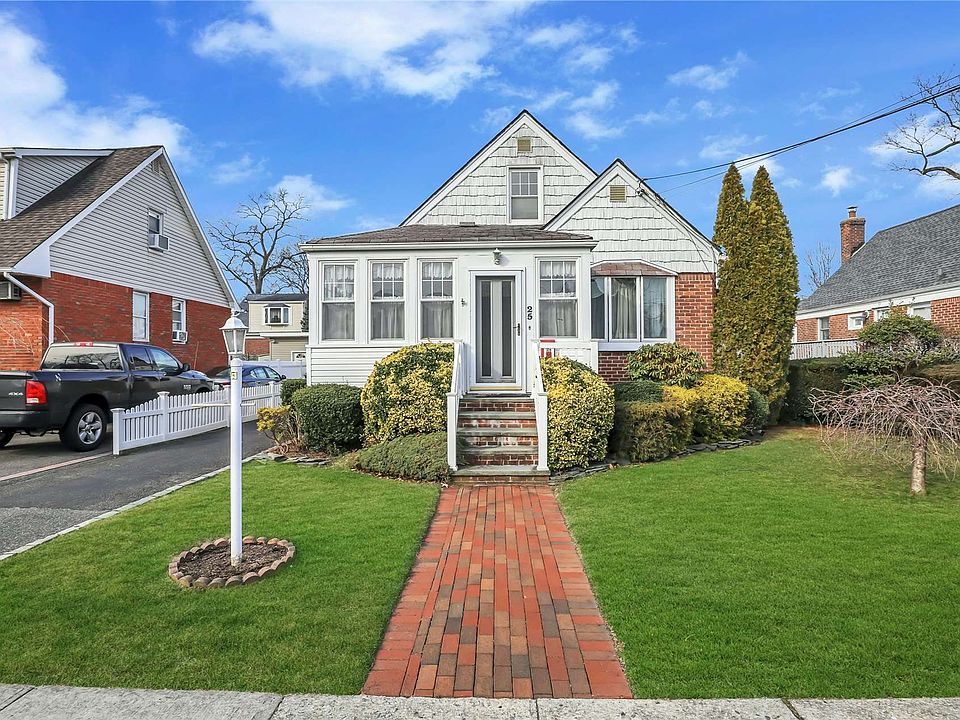 1st image of 25 Kelsey Pl