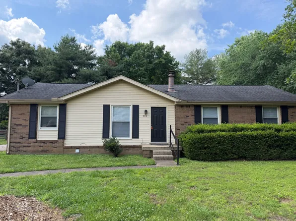 365 Welchwood Dr, Clarksville, TN 37040
