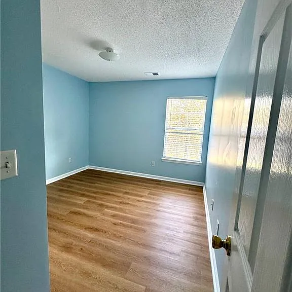 3871 Pleasant Oaks Dr — Photo 28