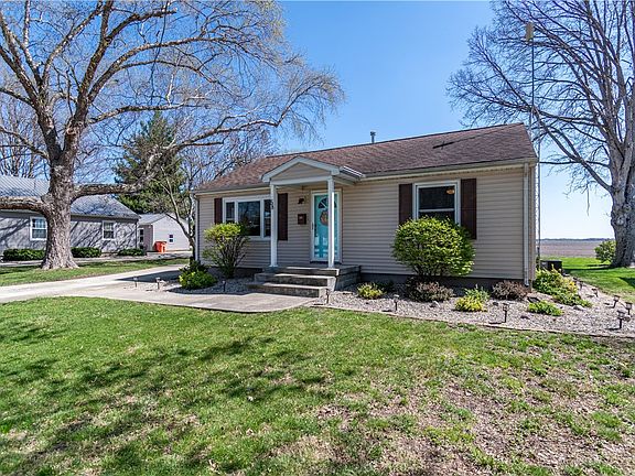 3rd image of 58 Pifers Ln