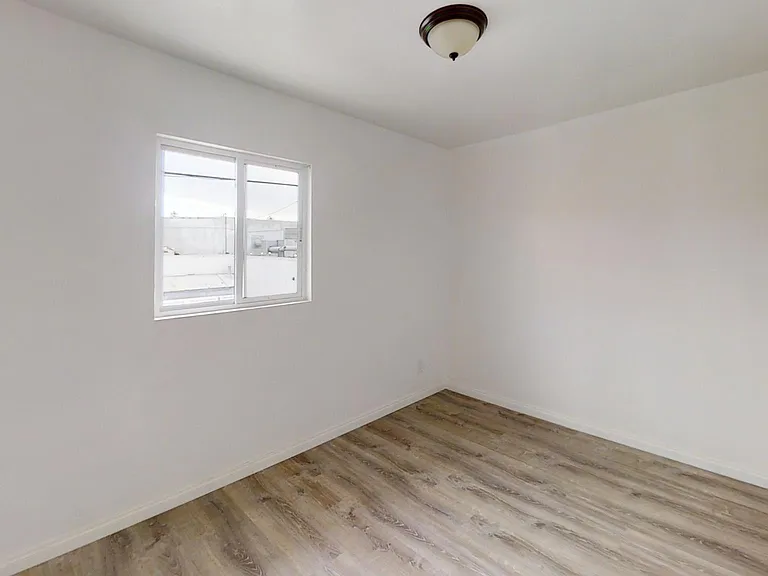 1009 Hornblend St — Photo 14
