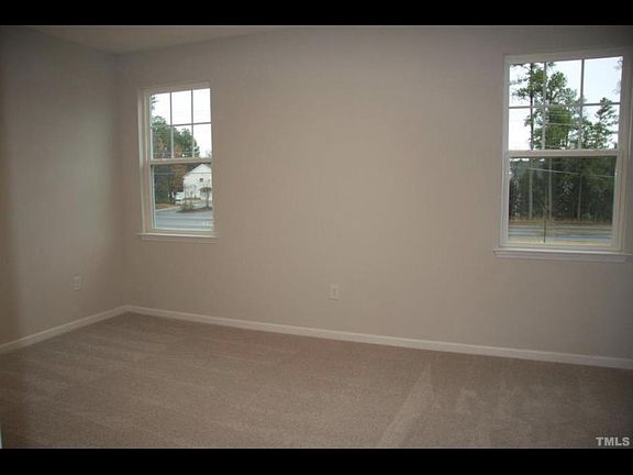 3rd image of 2804 Saltaire Ave #60