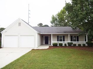 3214 Leprechaun Ln, Powder Springs, GA 30127