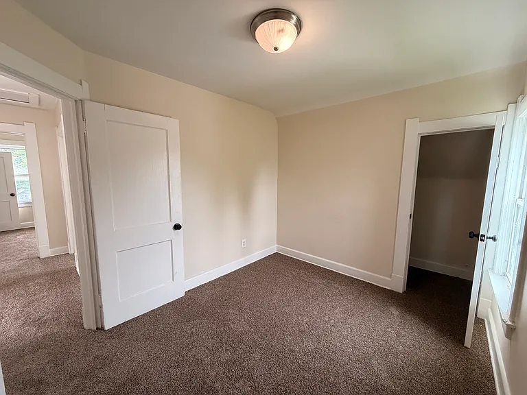 3218 Cottage Ave — Photo 16