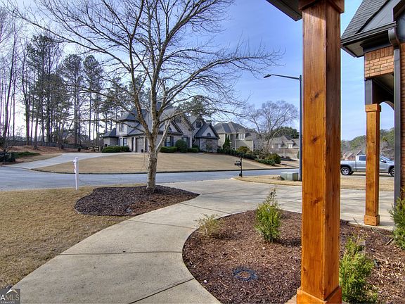 4th image of 5802 Ripplestone Ct NW