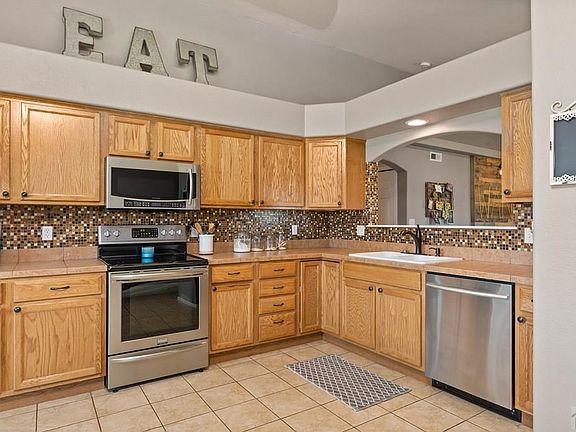 4th image of 4903 Edna Ct