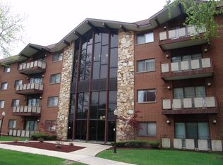 2311 183rd St APT 305, Homewood, IL 60430