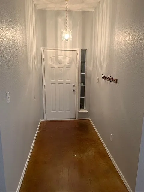 4 bed, 1609 sqft, $2,175 — Photo 3