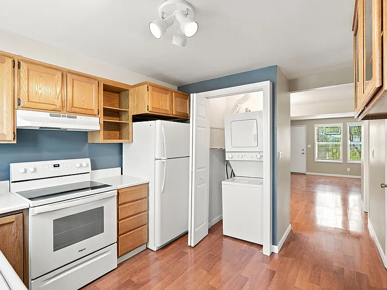 327 N Main St #2 — Photo 10