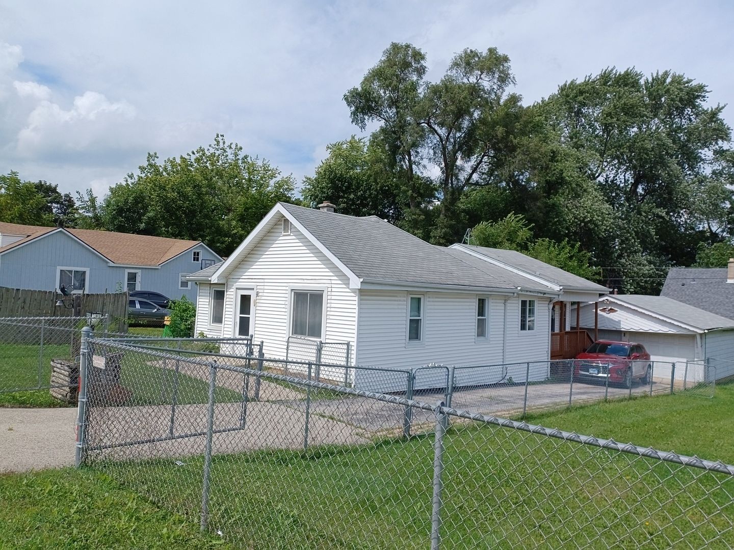 324 E Washington St, Round Lake Park, IL 60073 Zillow