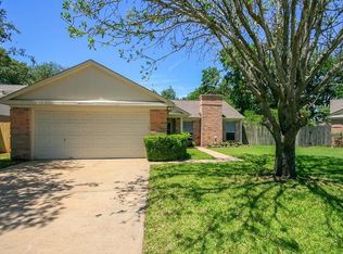 2406 Old Fort Rd, Sugar Land, TX 77479