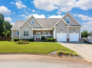 6 Nakkol Dr, Simpsonville, SC 29680