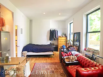 Rented by Sunrise Real Estate