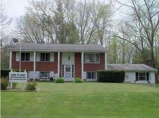 410 Oakdale Rd, Hastings, MI 49058