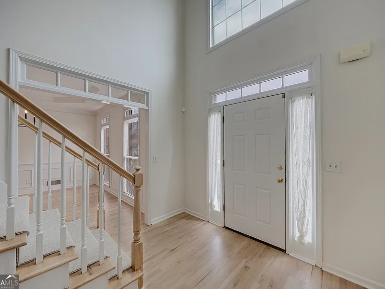 5795 Dovnick Dr — Photo 7