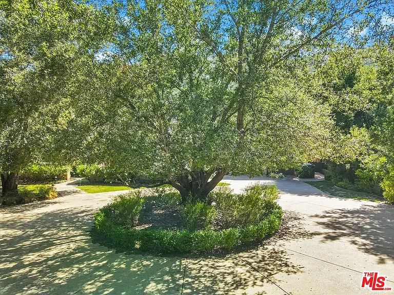 29734 Mulholland Hwy — Photo 56