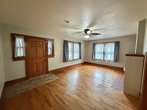 2 bed, 2040 sqft, $1,300 — Photo 4