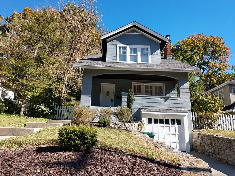 3538 Linwood Ave — Photo 2
