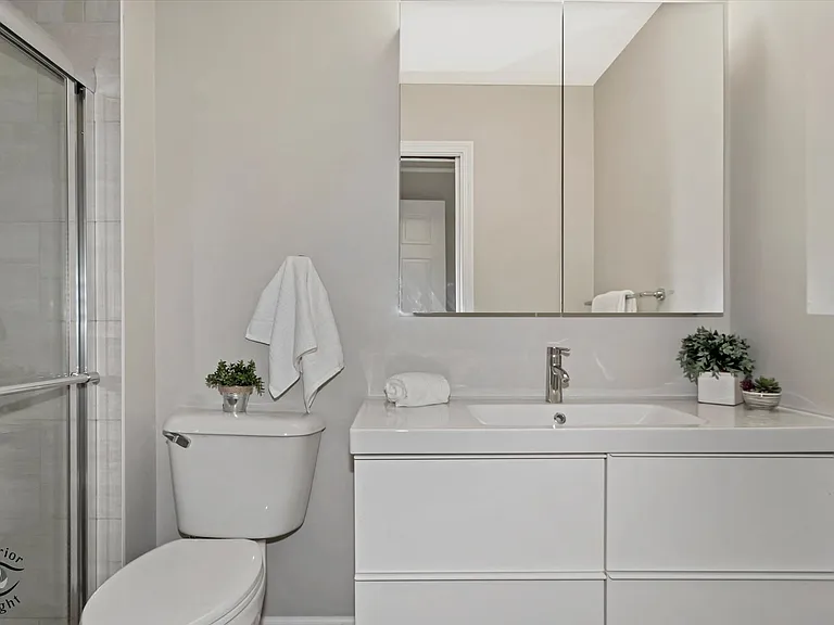 30W150 Foxboro Ct — Photo 15