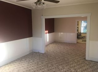 202 E 1st St, Lampasas, TX 76550