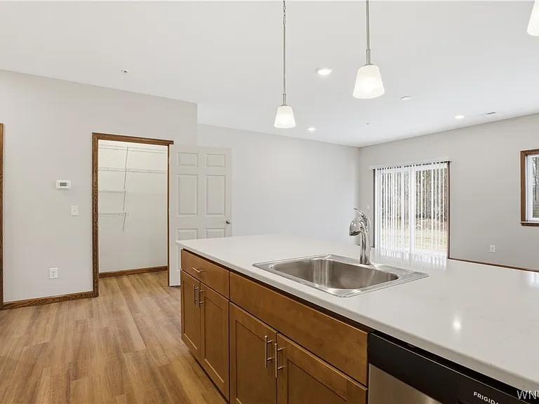 1130 Orchard Park Rd — Photo 13