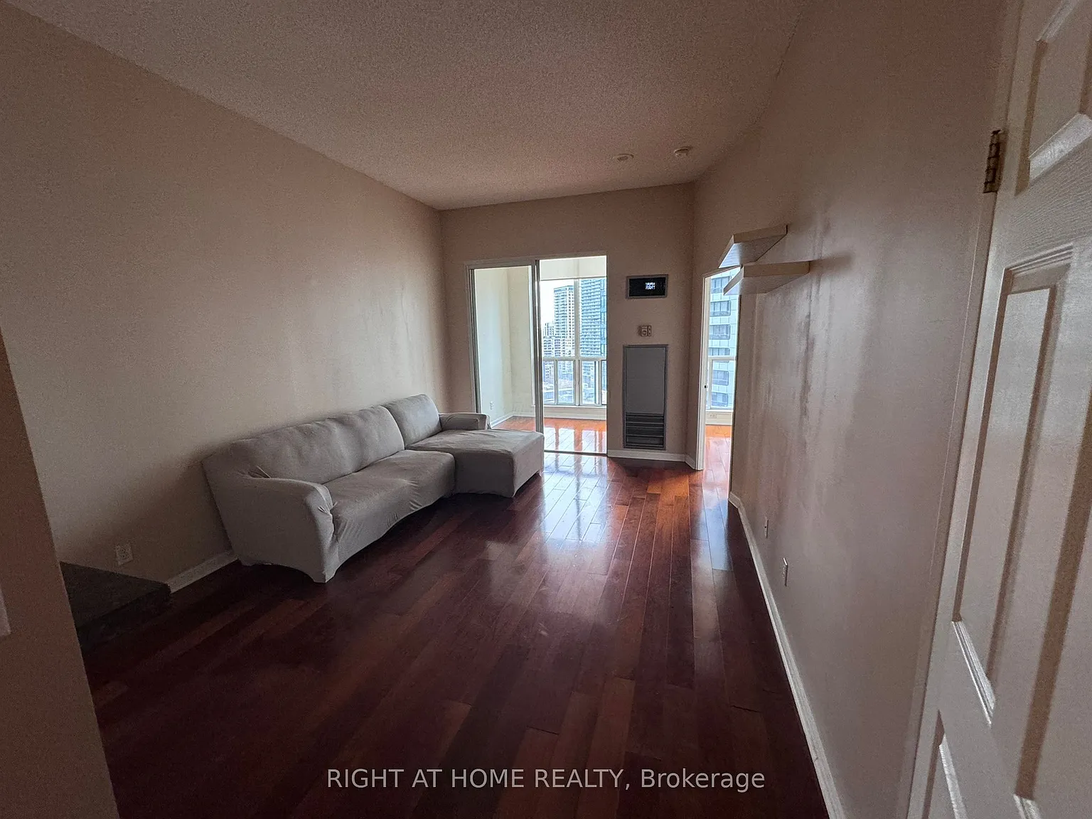2 bed, $2,600 — Photo 3
