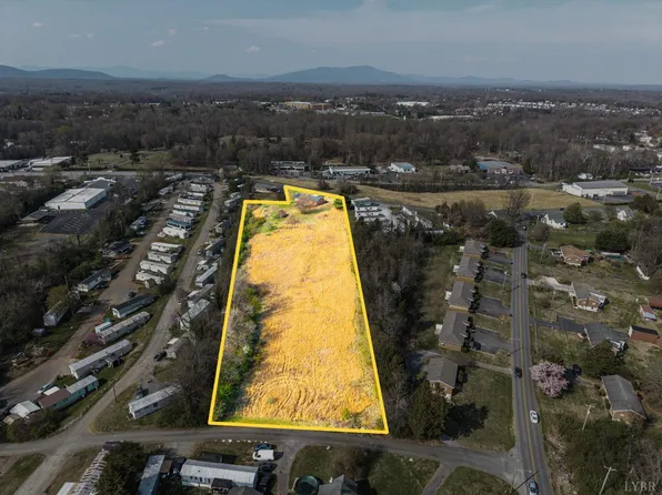 309 Wyndale Dr, Lynchburg, VA 24501