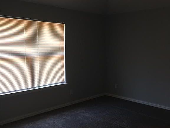 4th image of 3412 Holmes St
