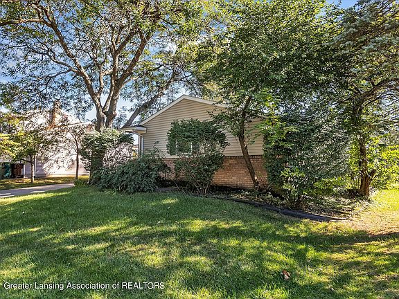 3rd image of 3807 Glasgow Dr