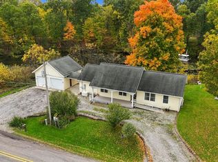 9540 E 500 S, Wolcottville, IN 46795