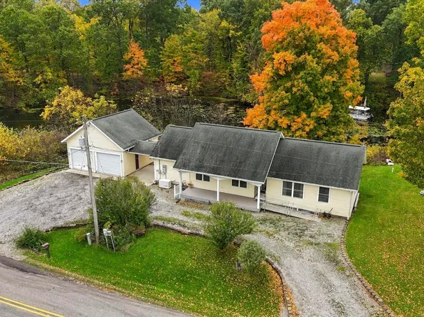 9540 E 500 S, Wolcottville, IN 46795