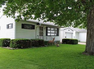 106 Lincoln St, Plainfield, IA 50666