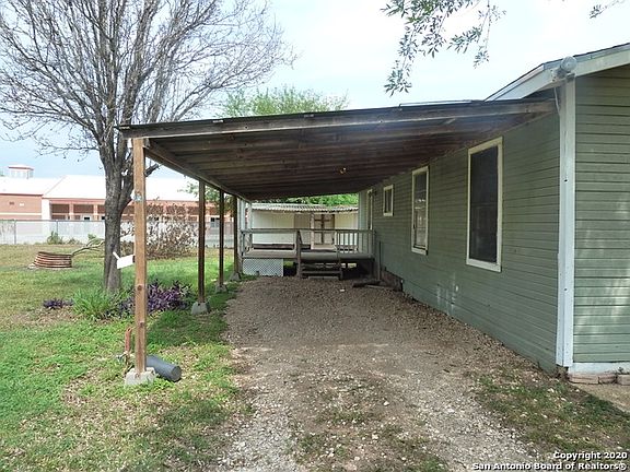 2nd image of 1413 Donald Aaron St