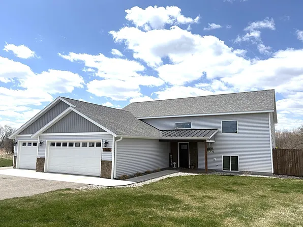 7822 Hummingbird Ln SW, Alexandria, MN 56308