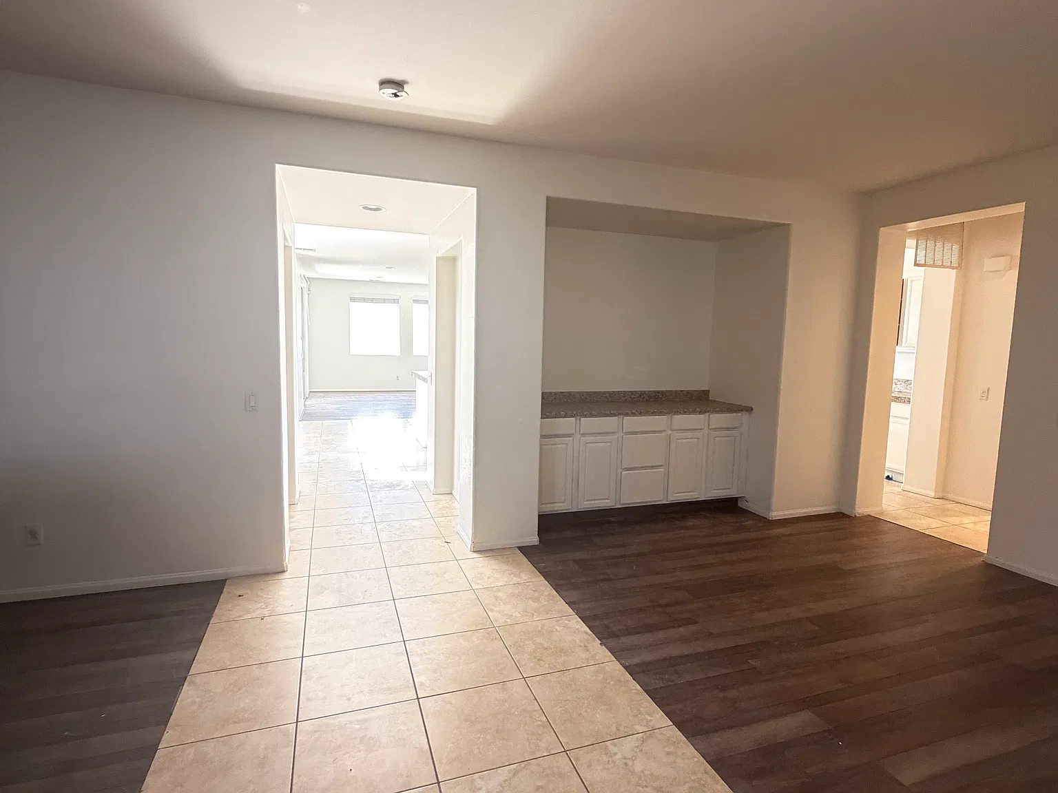 5 bed, 3.5 bath, 4000 sqft, $4,500 — Photo 4