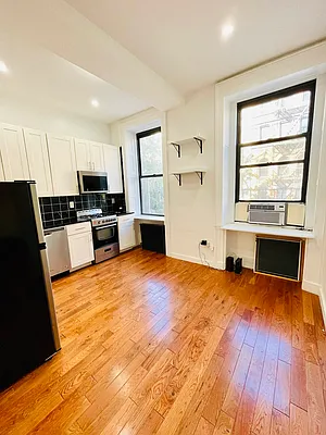 Rented by City Connections Realty | media 13