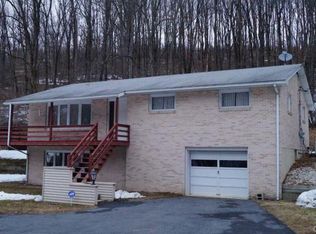 3706 Murphy Rd, Walnutport, PA 18088