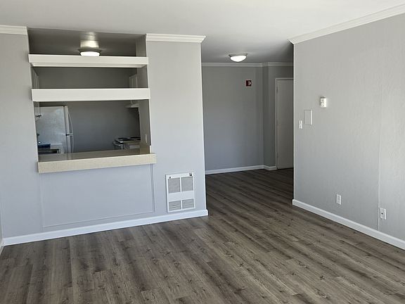 4th image of 1501 W Hillsdale Blvd #310