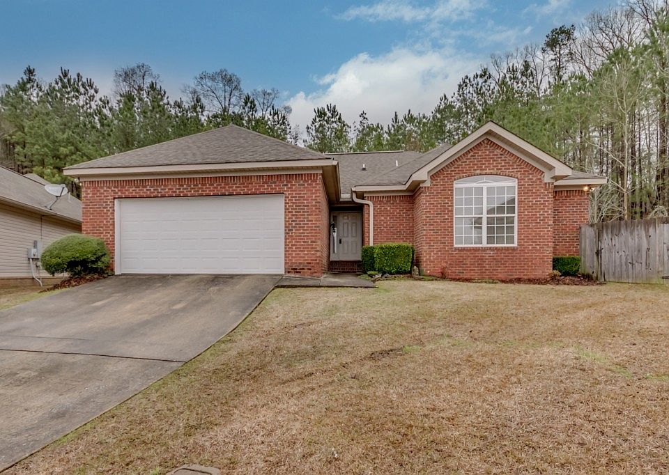 1st image of 4043 Macon Cir