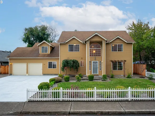 15801 NE 42nd St, Vancouver, WA 98682