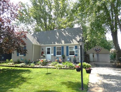 6 Poplar St, Three Oaks, MI, 49128