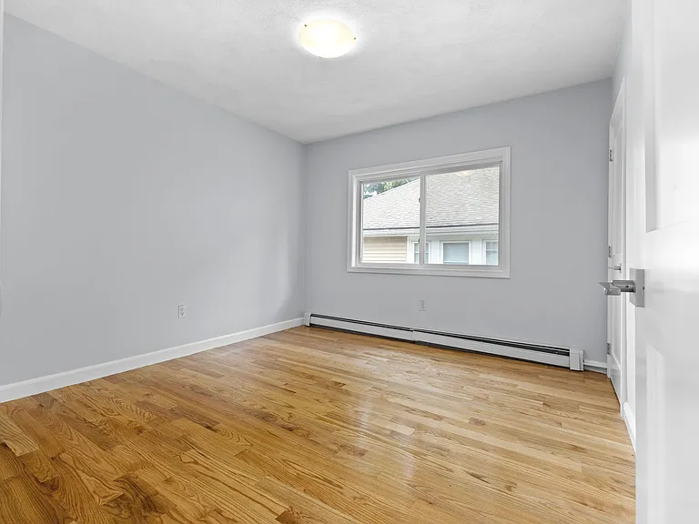 17 Tesla Ave #3 — Photo 9