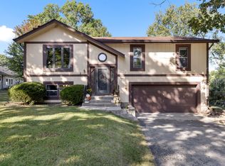 3606 Pinecrest Rd, Rockford, IL 61107