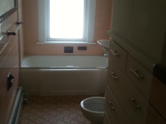 2nd image of 672 Van Buren Ave