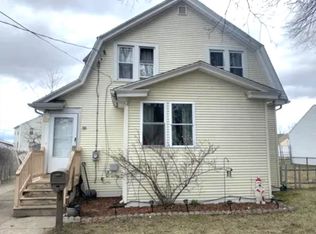 56 Montclair St, Springfield, MA 01104