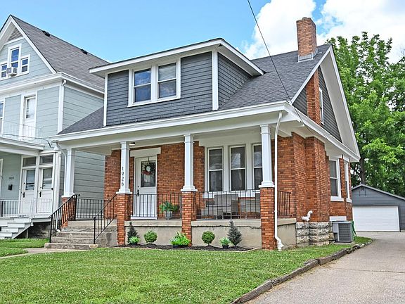 3rd image of 1926 Wayland Ave